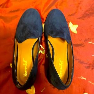 Navy faux suede pumps. Size 7.5. 2 inch block heel